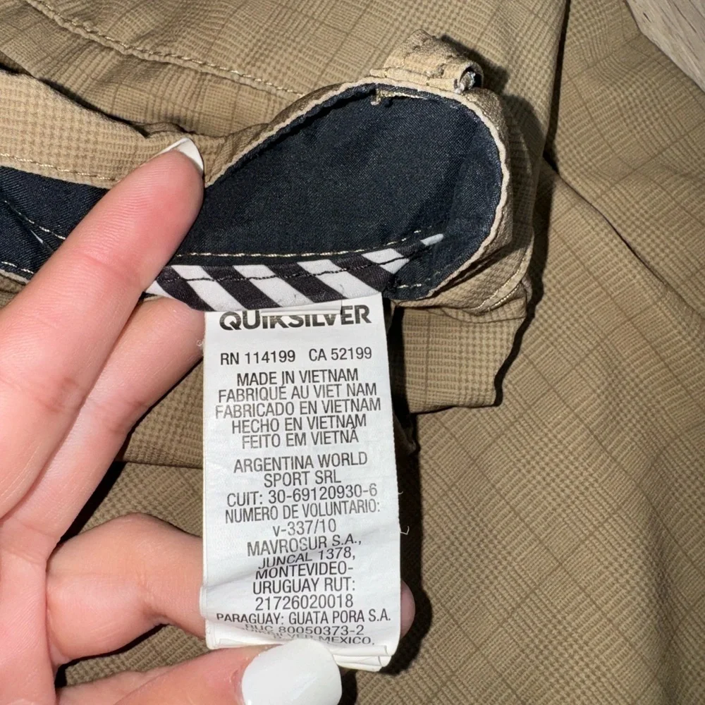 Men’s Y2K Tan Quicksilver Board Shorts - Size 30
